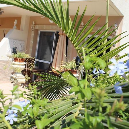 Ivoton Home Paphos Exterior photo