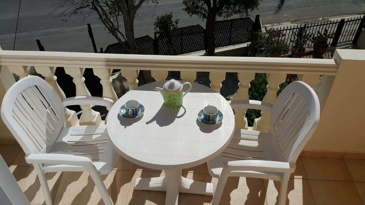 Ivoton Home Paphos Exterior photo